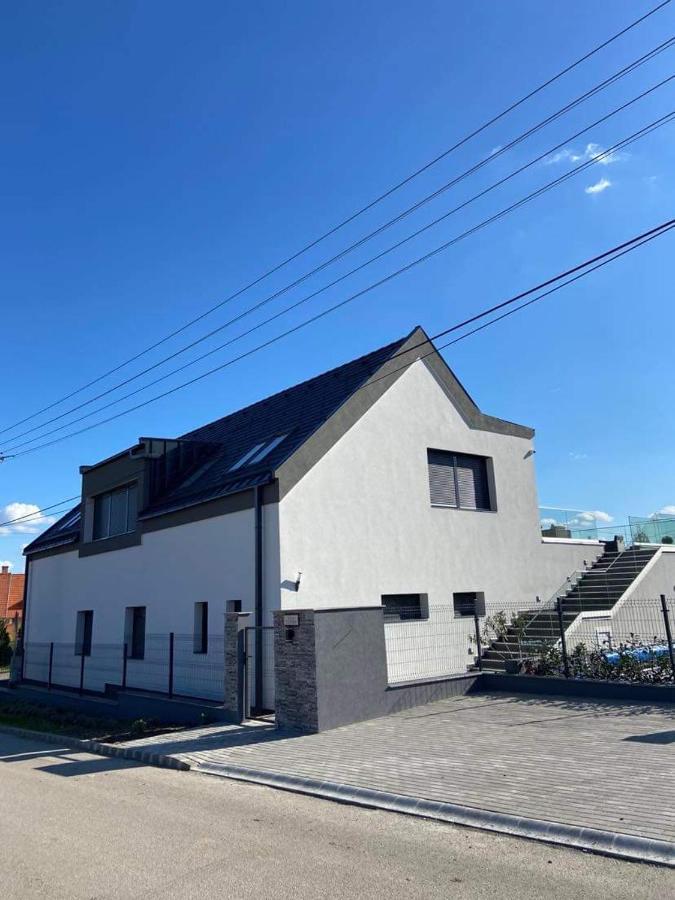 Villa Corner 蒂豪尼 外观 照片
